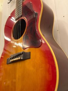 1967年製Gibson B-25チェリーサンバースト オリジナルハードケース付 1967年製Gibson B-25チェリーサンバースト オリジナルハードケース付