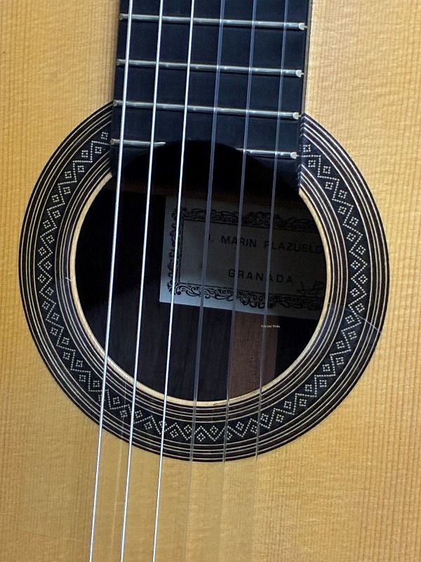 ホセ・マリン・プラスエロ 1999年製 松・中南米ローズウッド