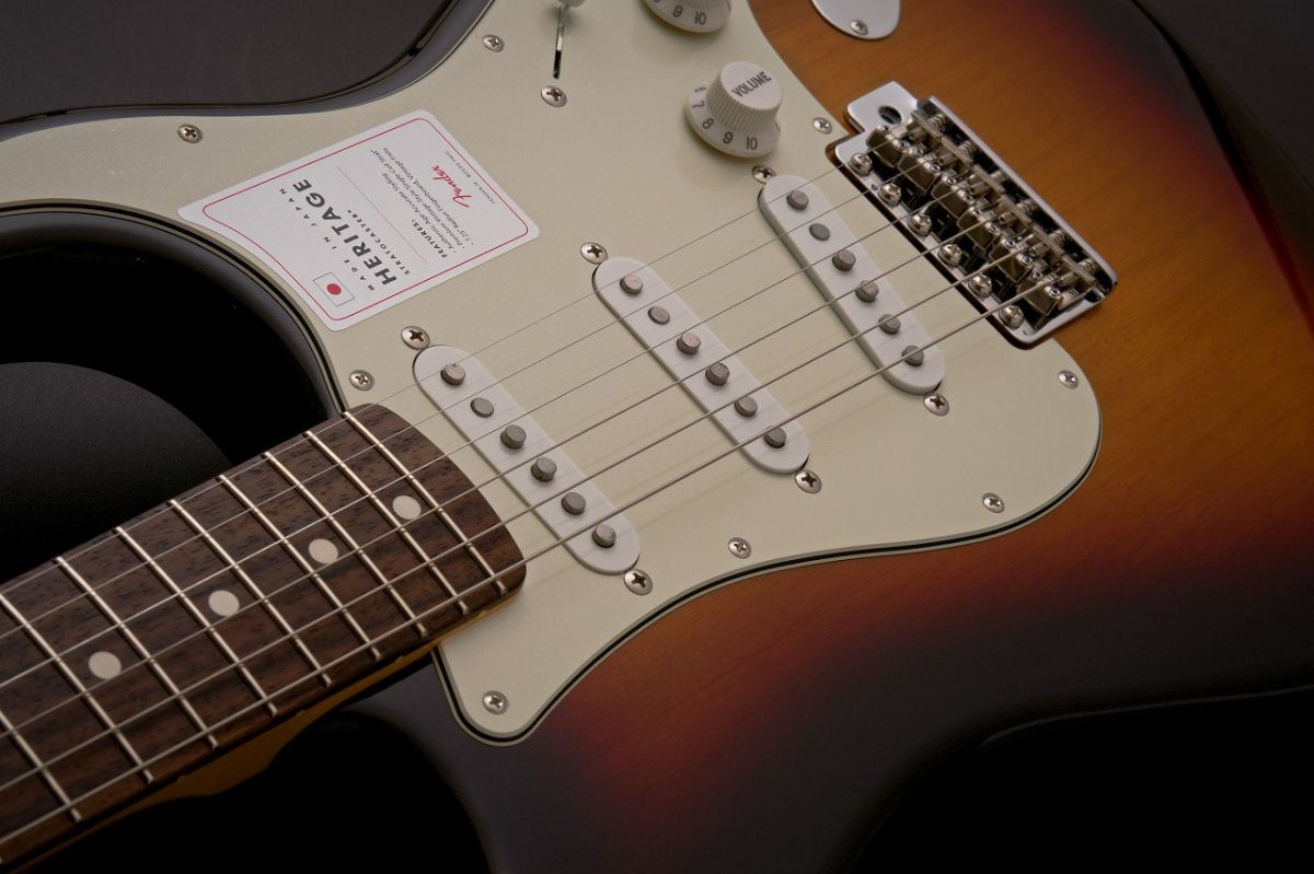 Made in Japan Heritage 60s Stratocaster -3-Color Sunburst