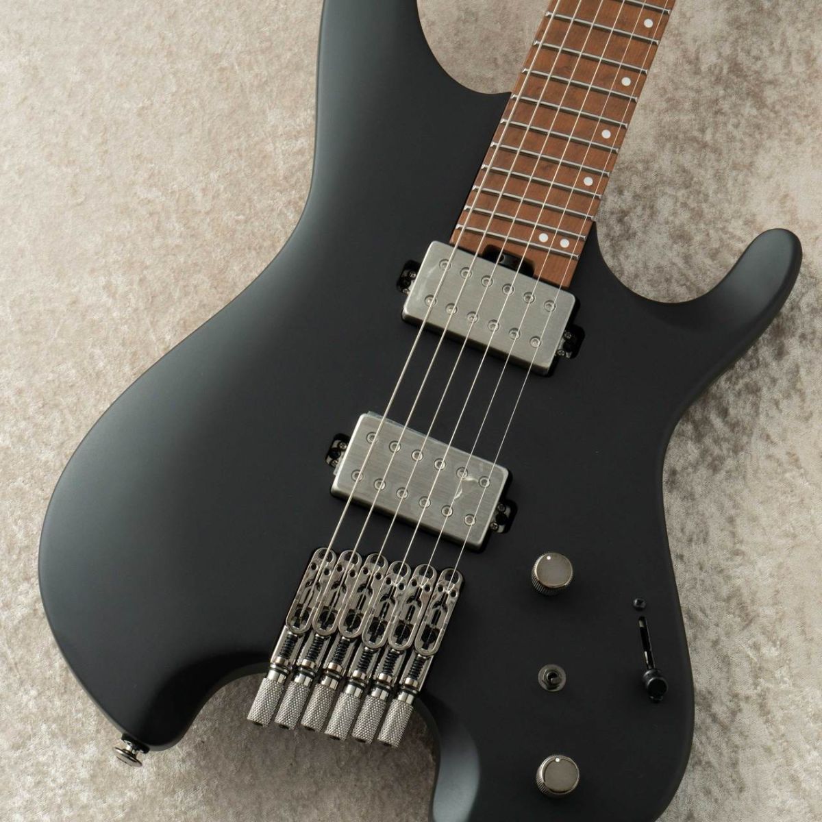QX52 -Black Flat / BKF- #240609877 | 【クロサワ楽器店オンライン