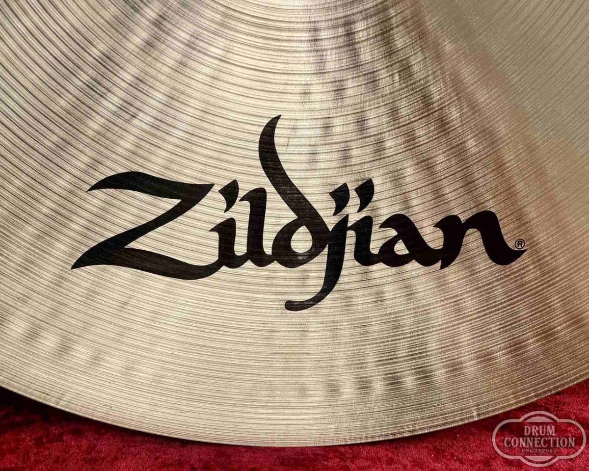 A Zildjian Medium Ride 20