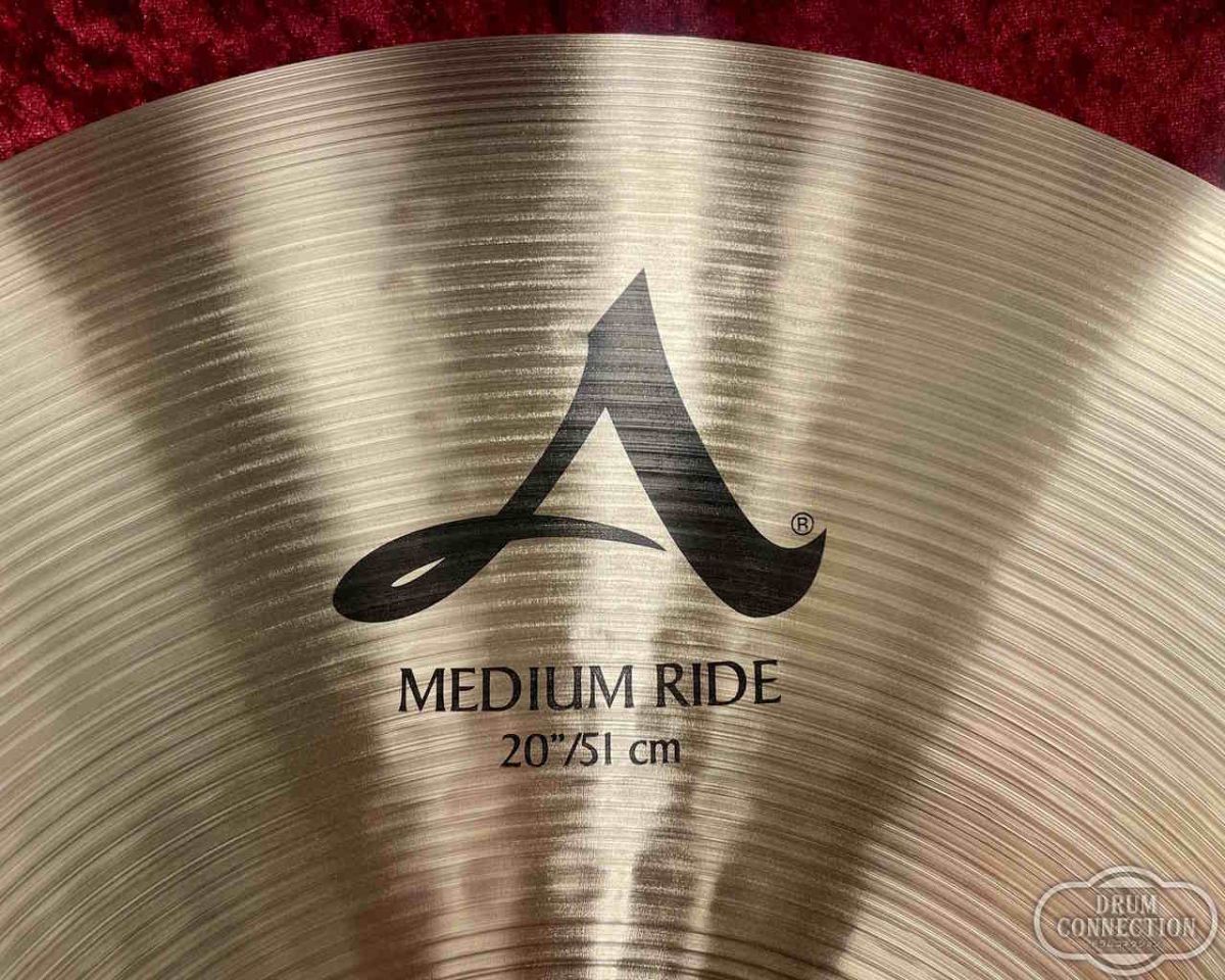 A Zildjian Medium Ride 20