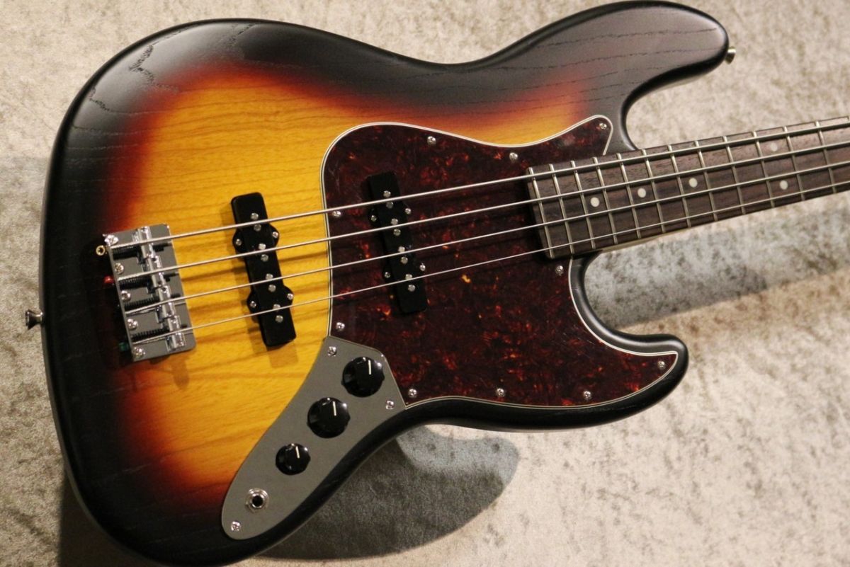 【1ピースのようなアッシュ】アクティブJAZZ BASS 1ピースのようなアッシュ】アクティブJAZZ BASS