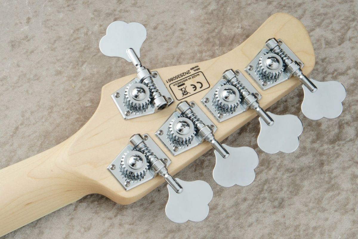 V7 Alder 5st 2nd Generation -Bright Metallic Red / BMR