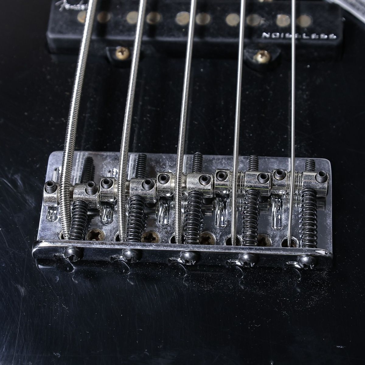 Vee エレキベース Custom Built Custom Classic Jazz Bass V Journeyman Relic