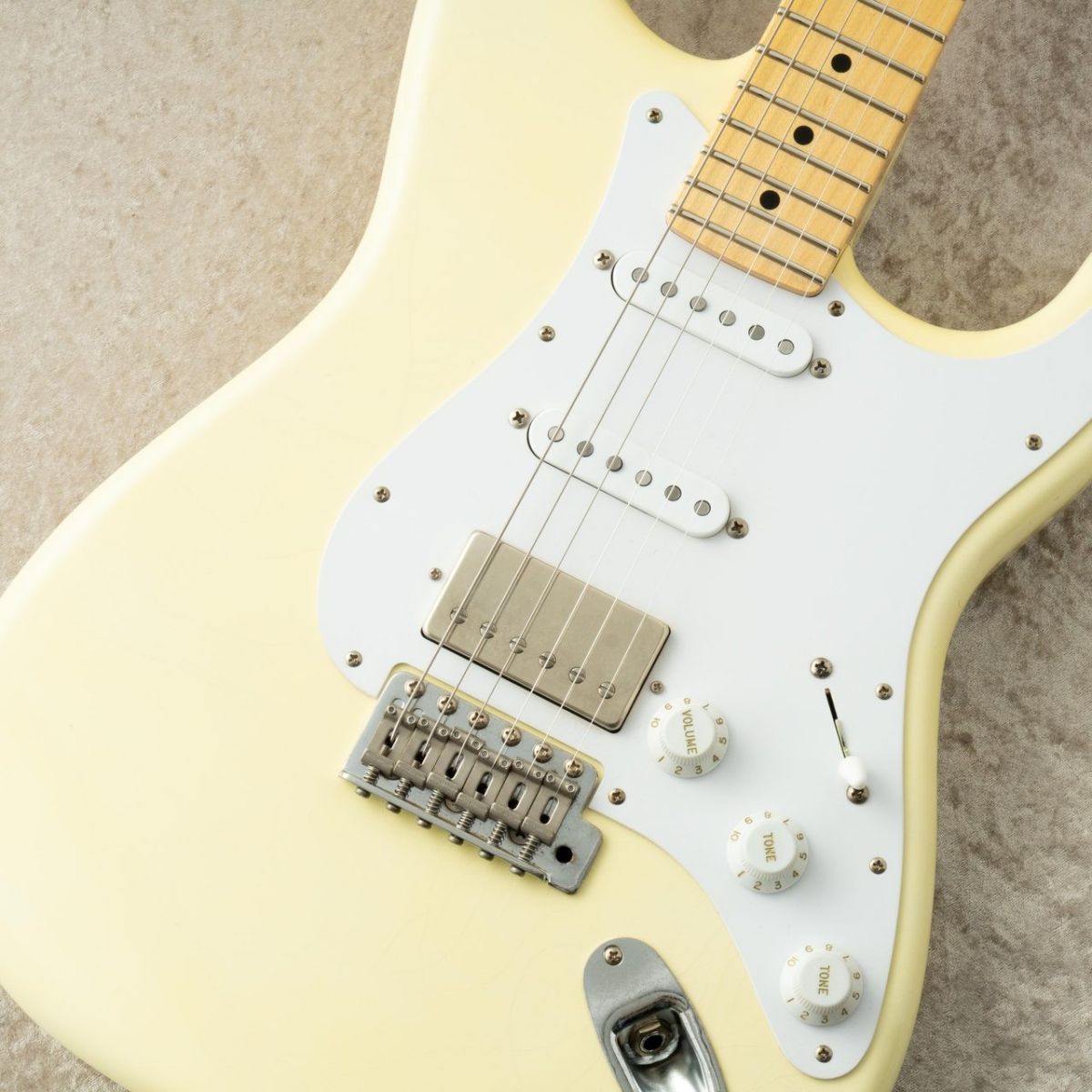 ギター Black smoker SIGMA SSH vintage white Black smoker SIGMA SSH vintage white