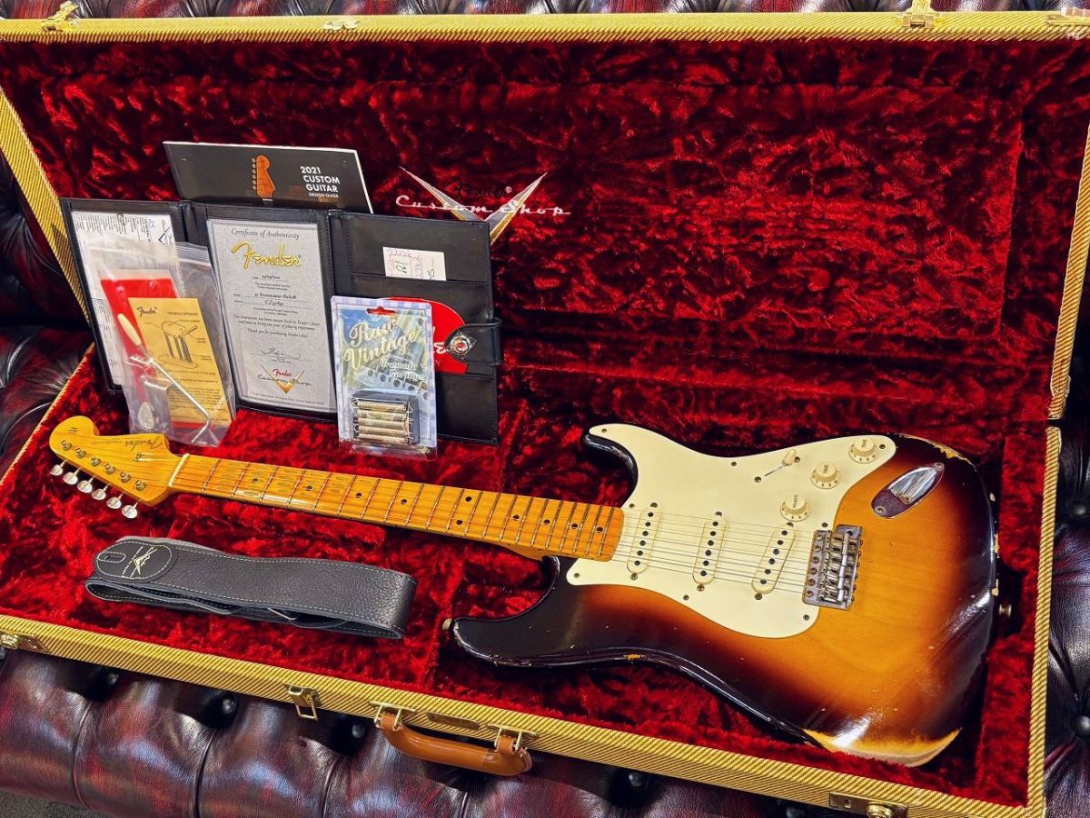 1957 Stratocaster Relic / Wide Fade 2Color Sunburst [3.58kg][状態