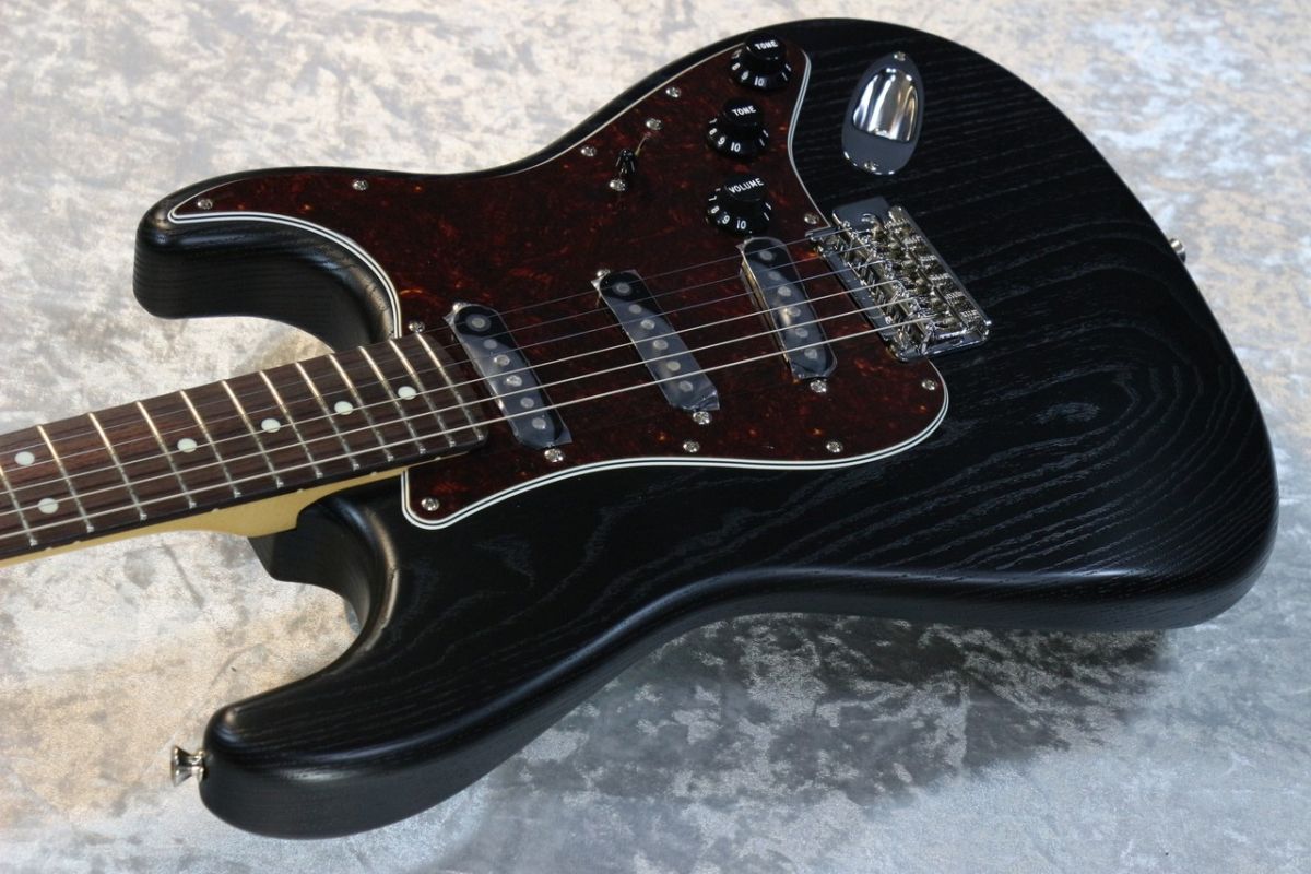 アッシュポテトページ Made in Japan Limited Stratocaster Raw Ash Black #JD25005773