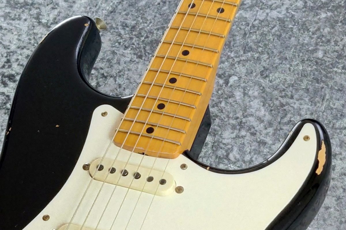 Limited Edition 1957 Stratocaster Relic / Aged Black