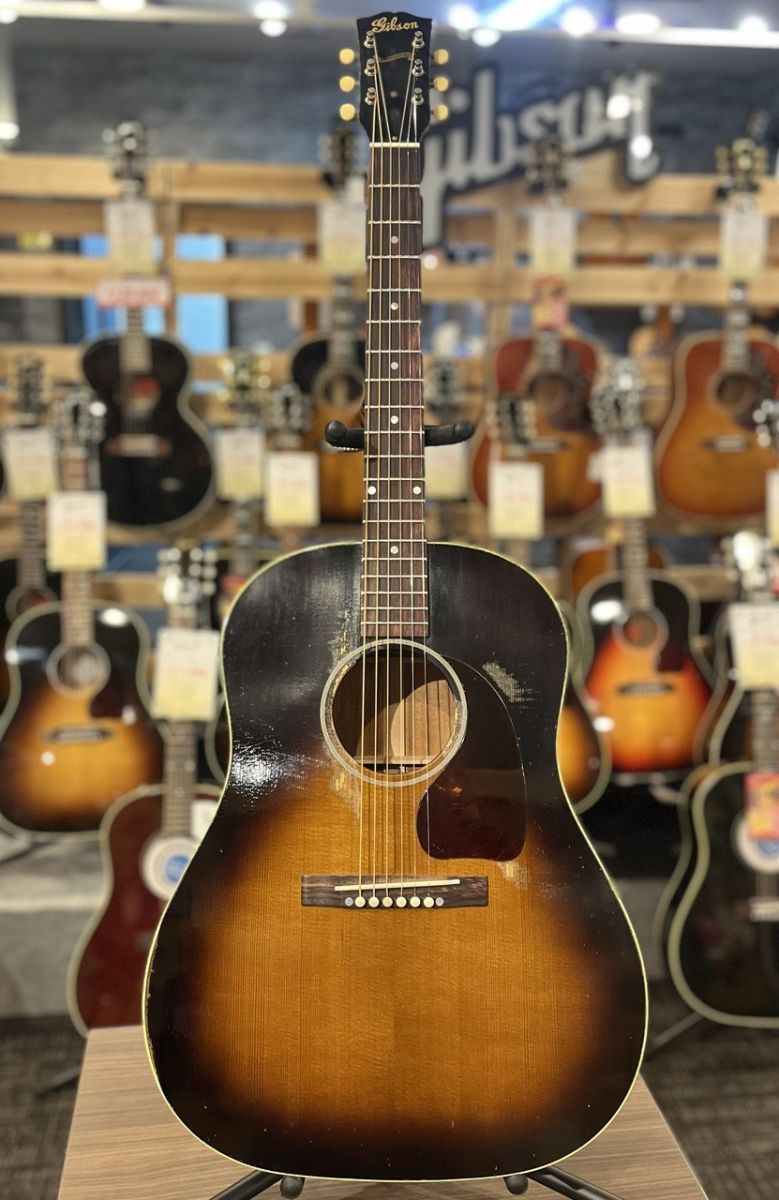 Gibson Murphy Lab 1942 J45