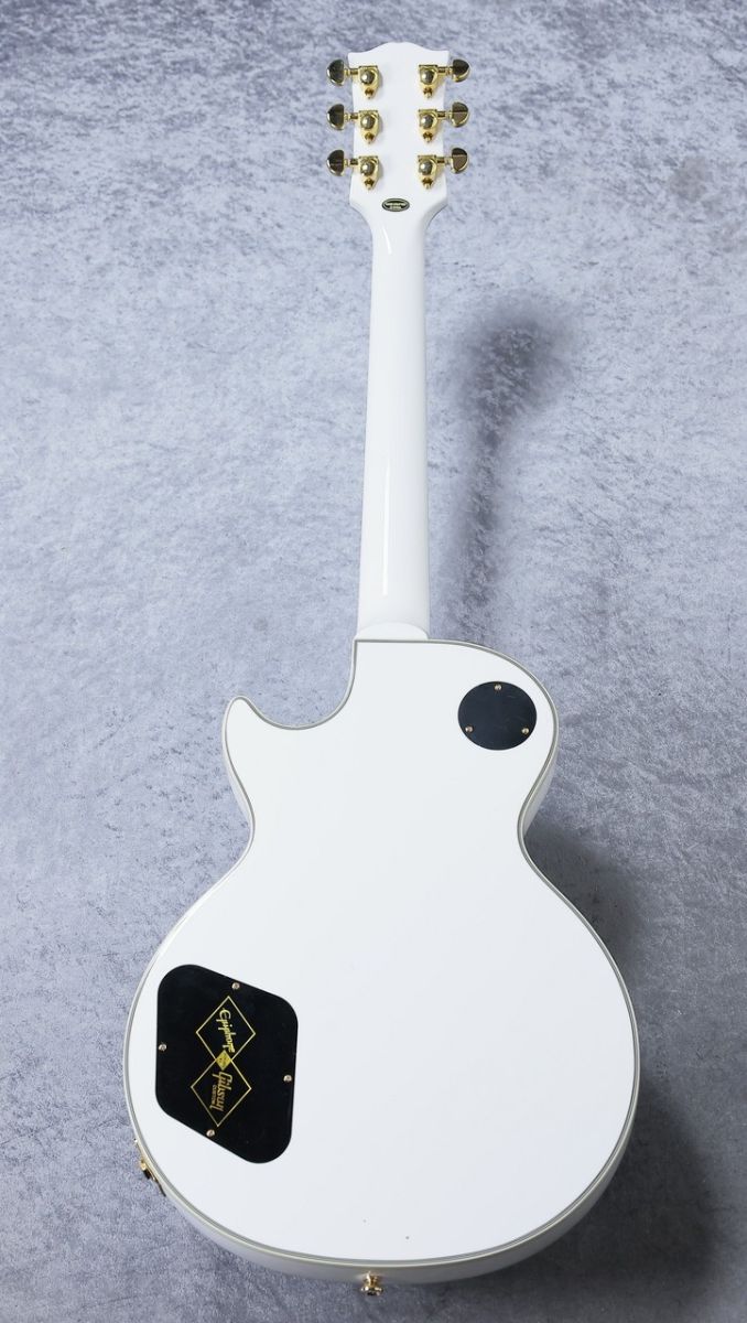 Inspired by Gibson Custom shop Les Paul Custom Alpine White