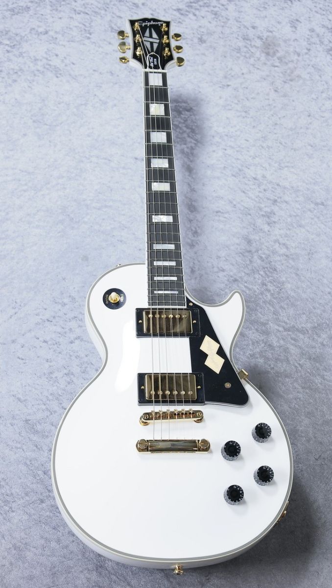 Inspired by Gibson Custom shop Les Paul Custom Alpine White