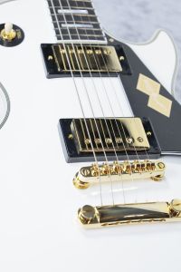 Inspired by Gibson Custom shop Les Paul Custom Alpine White