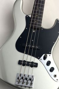 シルバーエレキベース 4弦 LEGEND LPB-Z WH エレキベース初心者12点セット 【Fenderアンプ