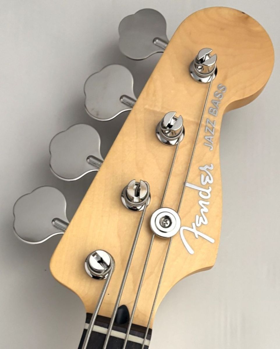 Made in Japan Limited Jazz Bass Raw Ash -Vintage Natural