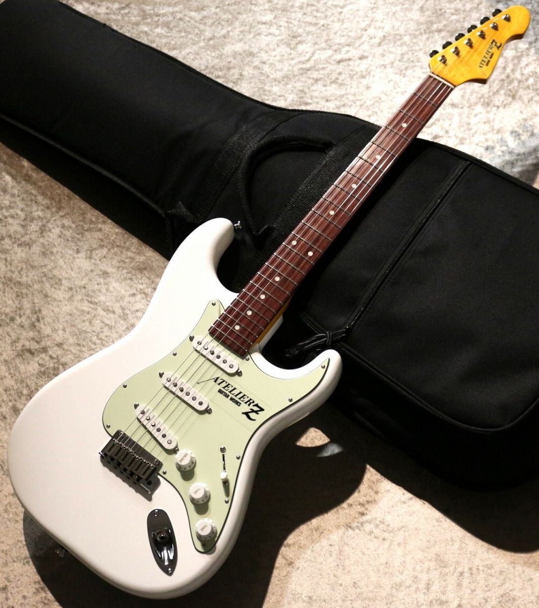 L.E.S. SPECIAL #201066 | 【クロサワ楽器店オンラインショップ】いい
