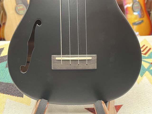 Cheezy Ukulele 325 Black Tenor | 【クロサワ楽器店オンライン