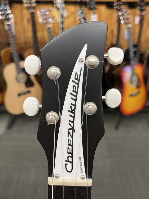 Cheezy Ukulele 325 Black Tenor | 【クロサワ楽器店オンライン