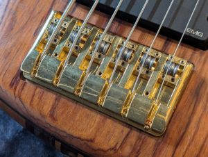 moon guitar バルトリーニピックアップ搭載 moon guitar バルトリーニピックアップ搭載 - メルカリ