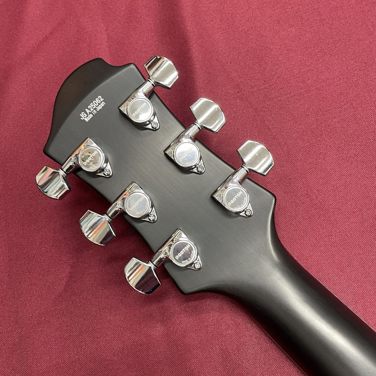 ゼマイティス l Fronts Aces & Eights, Black Amazon | Zemaitis