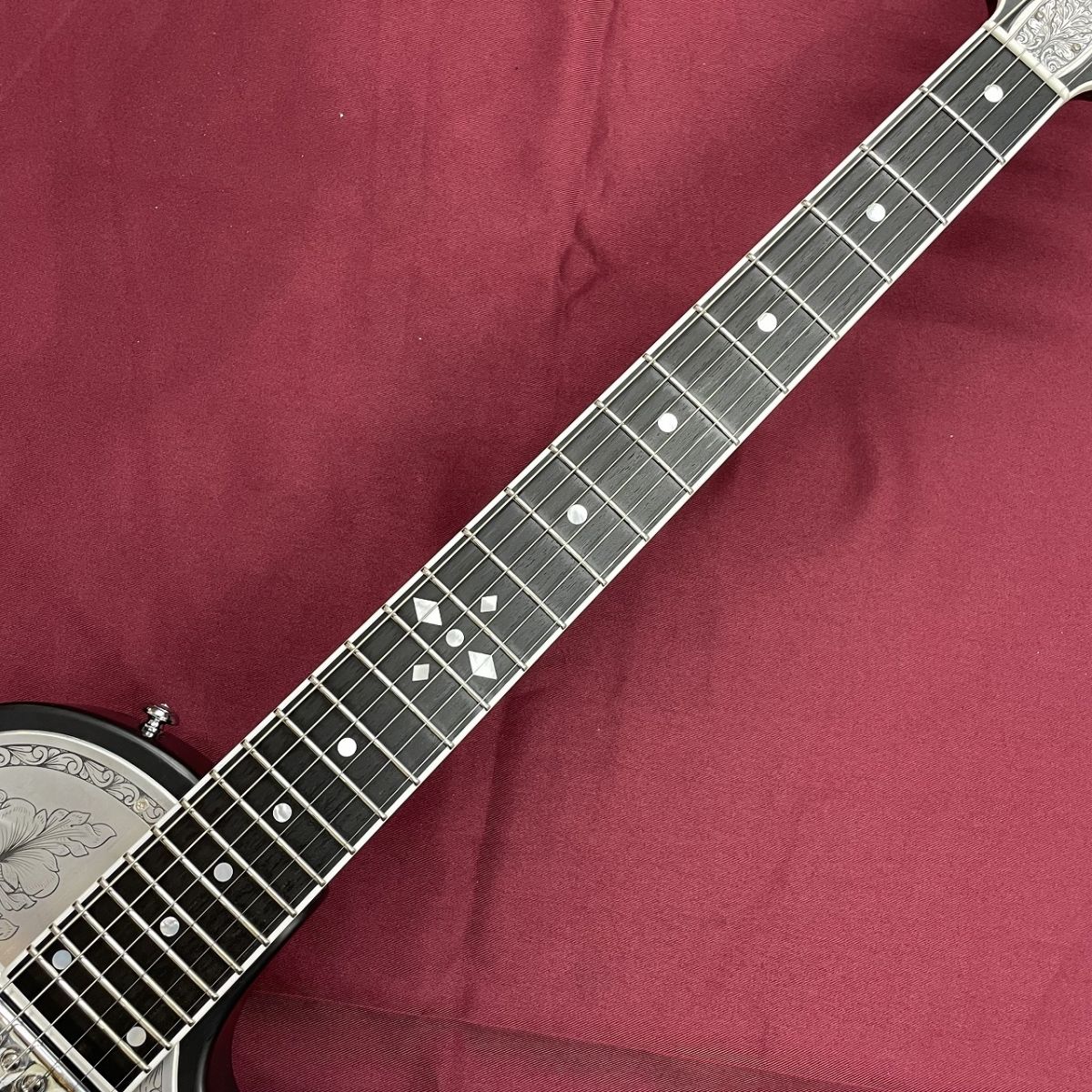 ゼマイティス l Fronts Aces & Eights, Black ギター ZEMAITIS Amazon