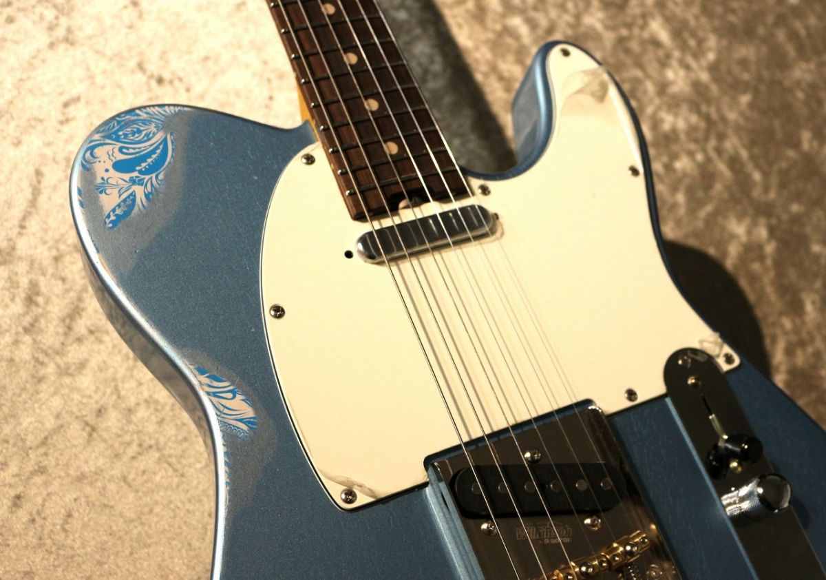 Trad Fullsize T ~Ice Blue Metallic Multi Layer Paisley~ #1950