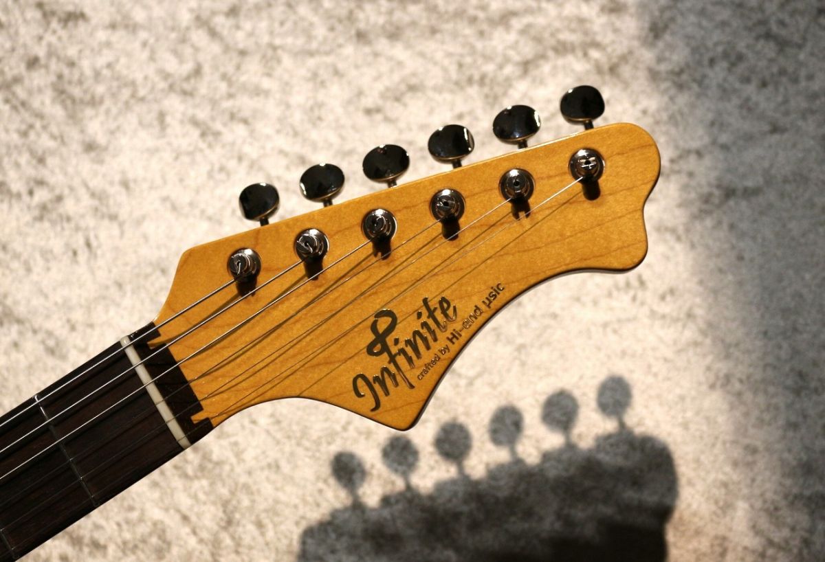 Trad Fullsize T ~Ice Blue Metallic Multi Layer Paisley