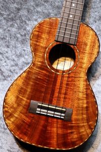Kamaka 【USED】 2020年製 HF-2DI 【コンサート】【グロストップ】【デラックスシリーズ】【池袋店在庫品】