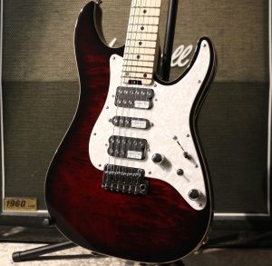 トモキチ様専用 エレキギター 美しい木目 赤黒