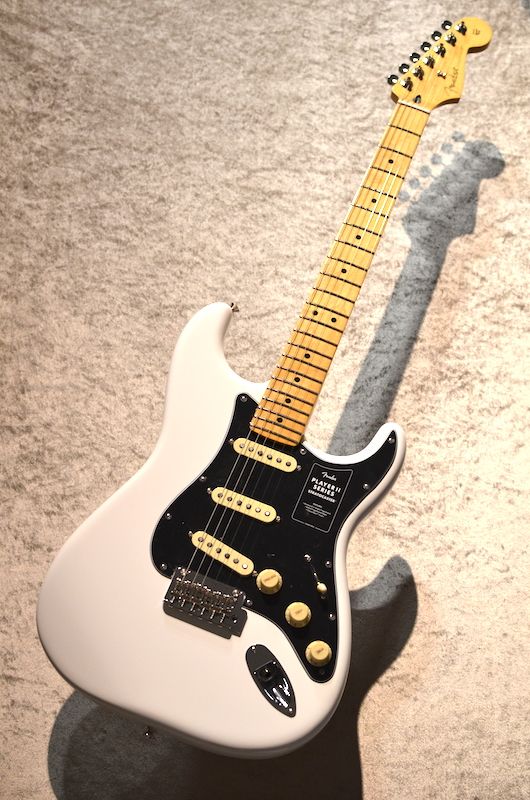 Player II Stratocaster Maple Fingerboard ～Polar White