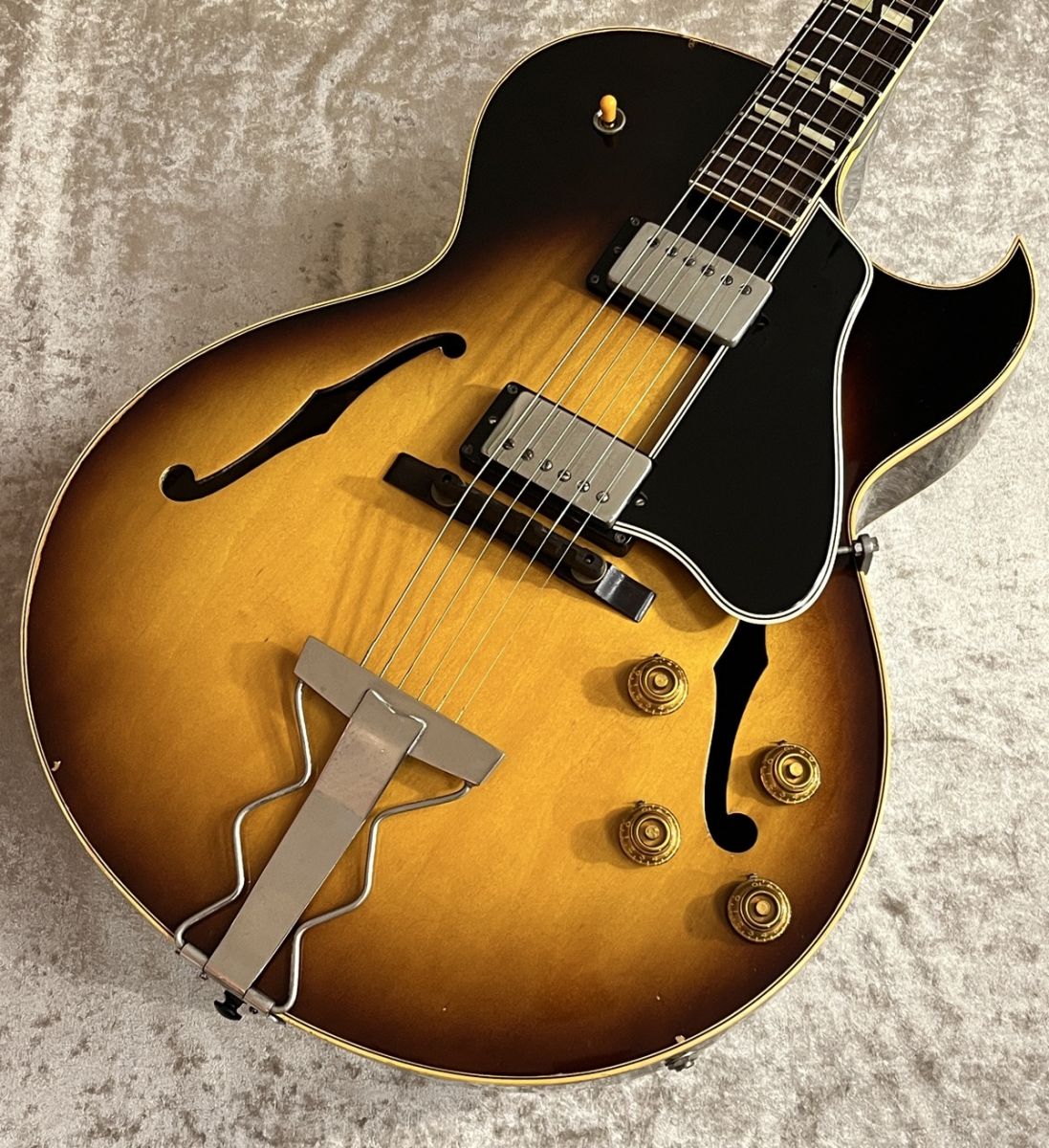 ES-175D Sunburst 1959年製 | 【クロサワ楽器店オンラインショップ