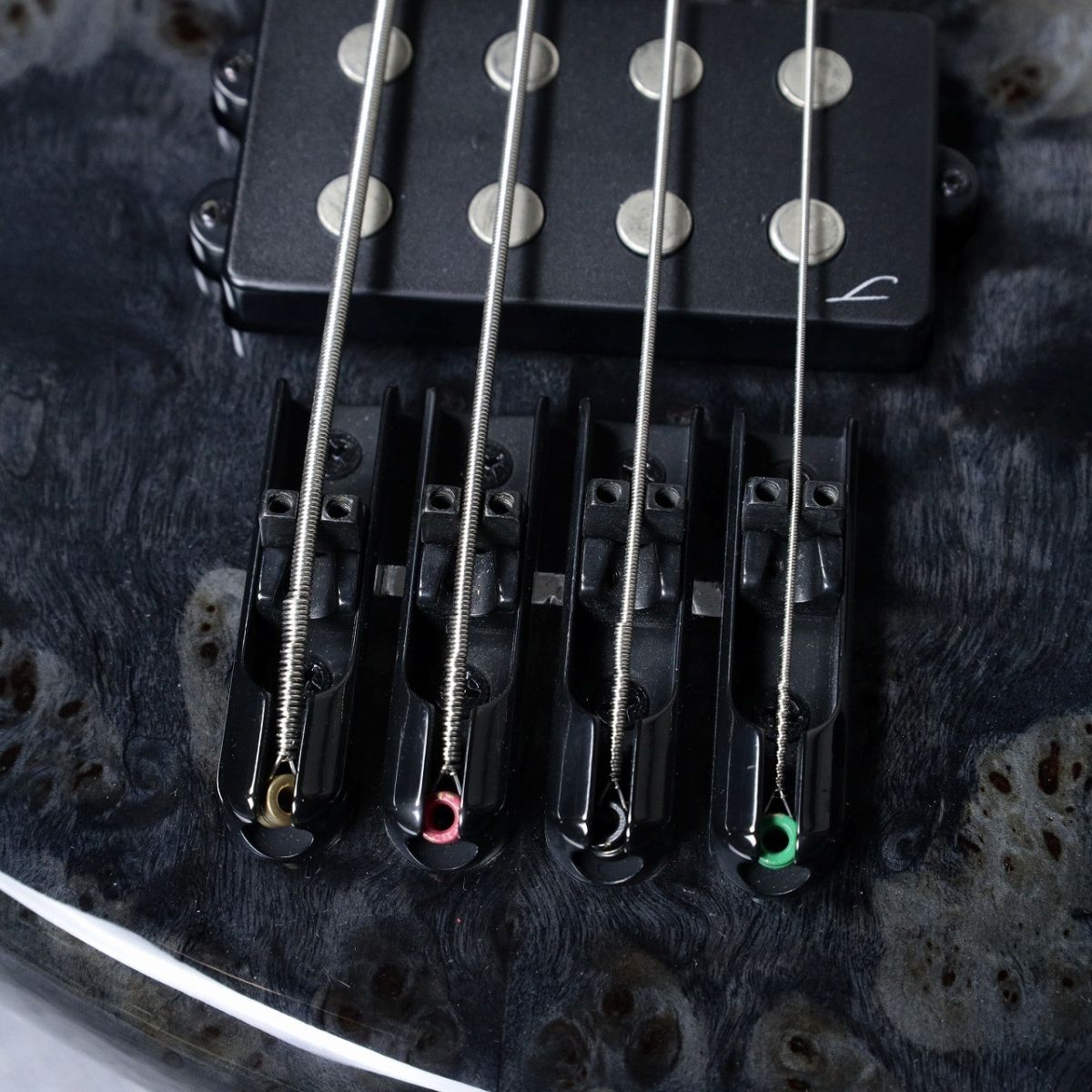 ブラックエレキベース 4弦 Amazon | Stagg 4弦ベースギター 右 ブラック フルサイズ (SBF