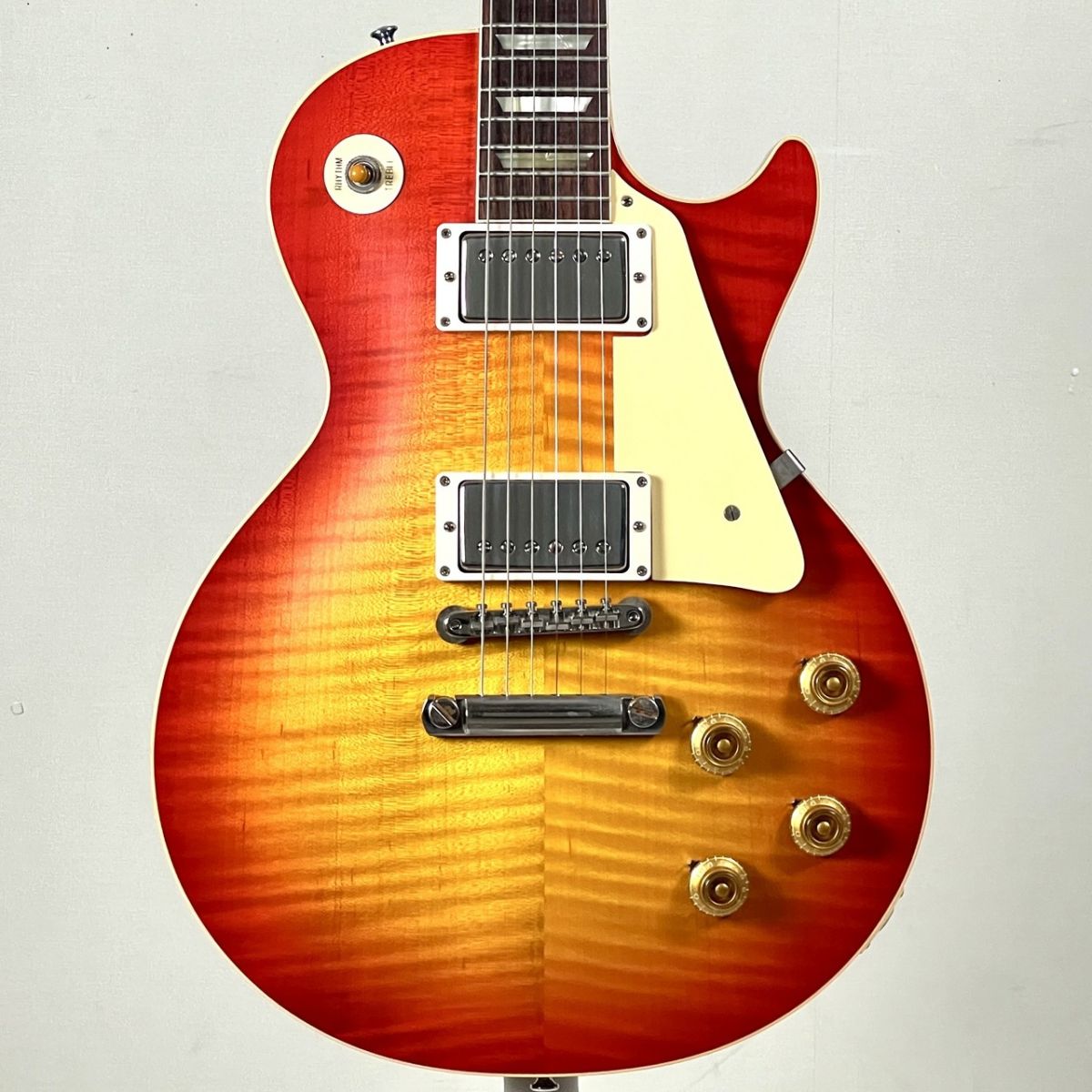 Gibson Les Paul Sunburst ハードケース付 Gibson Les Paul Sunburst ハードケース付