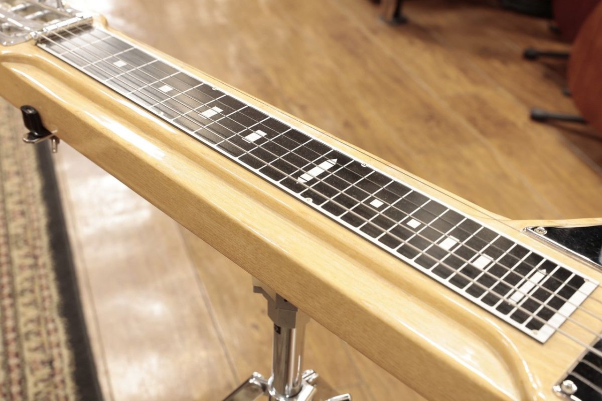 Guyatone 脚付6弦スチールギター HG-306C Guyatone グヤトーン HG-306C - グヤトーンスティールギター