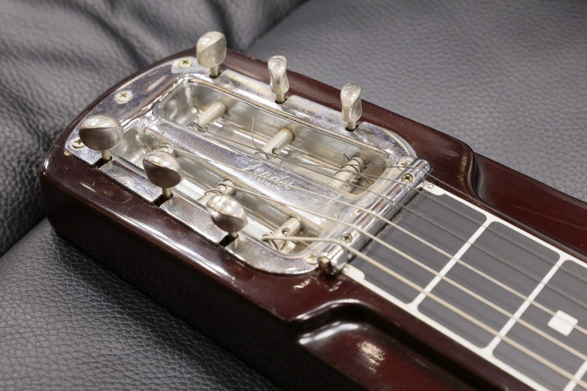 Deluxe 6 feat STRING MASTER | 【クロサワ楽器店オンライン