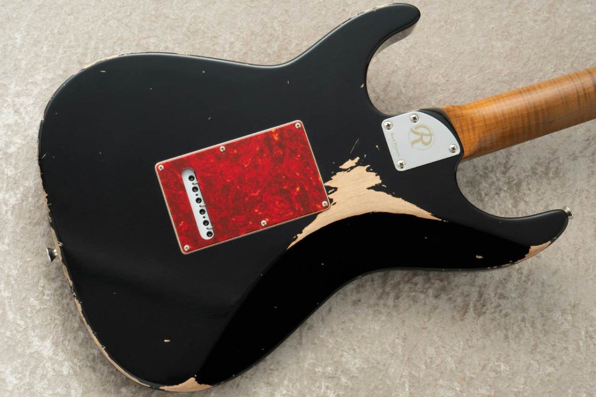 Seeker S 24F SSH Heavy Aged w/Master Grade Roasted Flame Maple