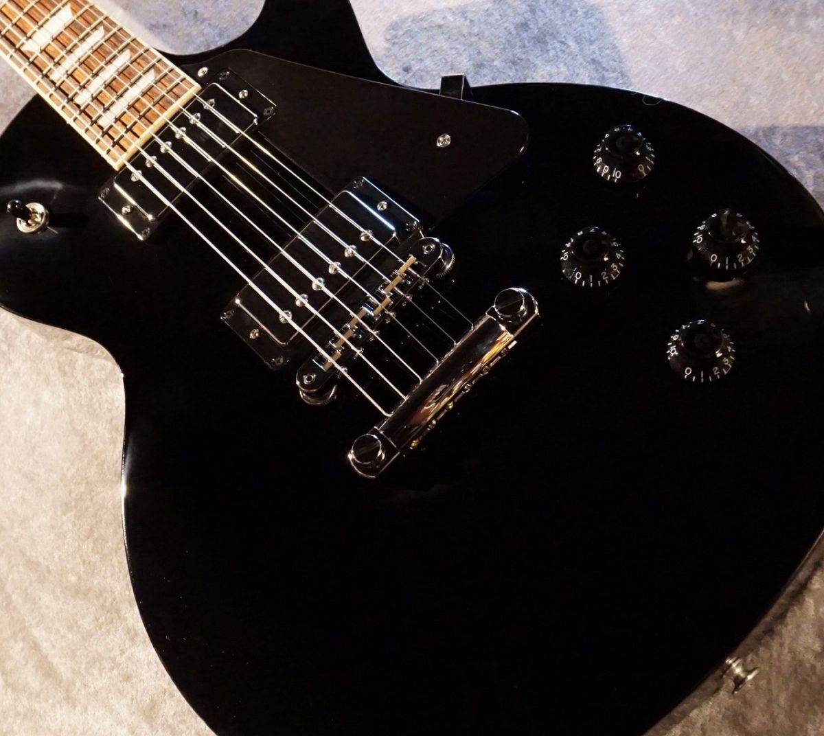 Gibson Les Paul 　Studio　最終価格 Gibson USA / 《特典付き》Exclusive Les Paul Studio with Gold