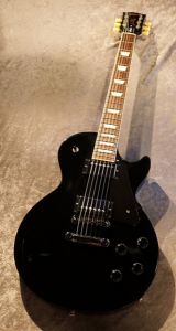 【期間限定出品】Gibson Les Paul Studio Les Paul Studio Ebony #230240397 | 【クロサワ楽器店オンライン