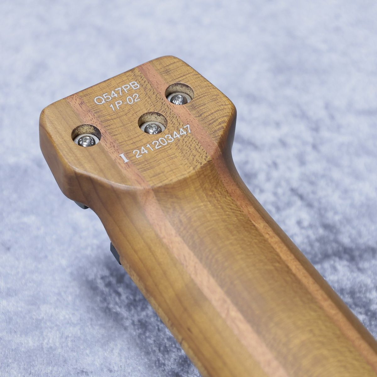 Q547PB 「COL : Cosmic Blue Low Gloss」 | 【クロサワ楽器店