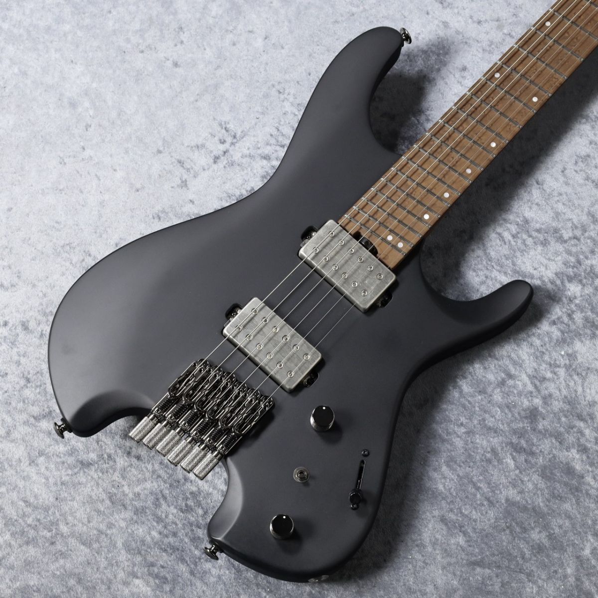 ギター Ibanez QX52-BKF Amazon.com: Ibanez QX52 Electric Guitar - Flat Black