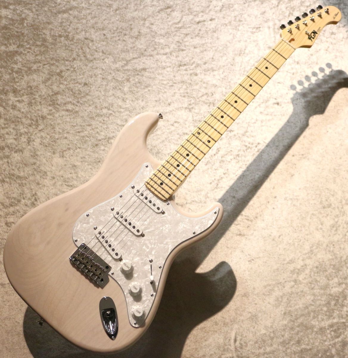 NST100MAH ~White Blonde~ #D250065 | 【クロサワ楽器店オンライン