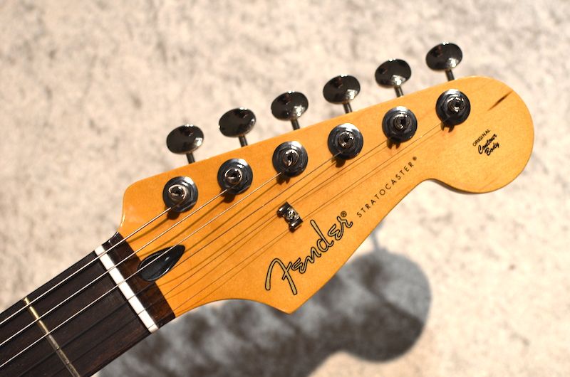 Player II Stratocaster HSS Rosewood Fingerboard ～Coral Red