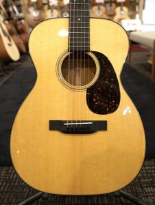 Martin 【中古美品】 00-18 Standerd 2023年製 #2798029 【伸びやかな音色】【ナチュラルなエイジング感】