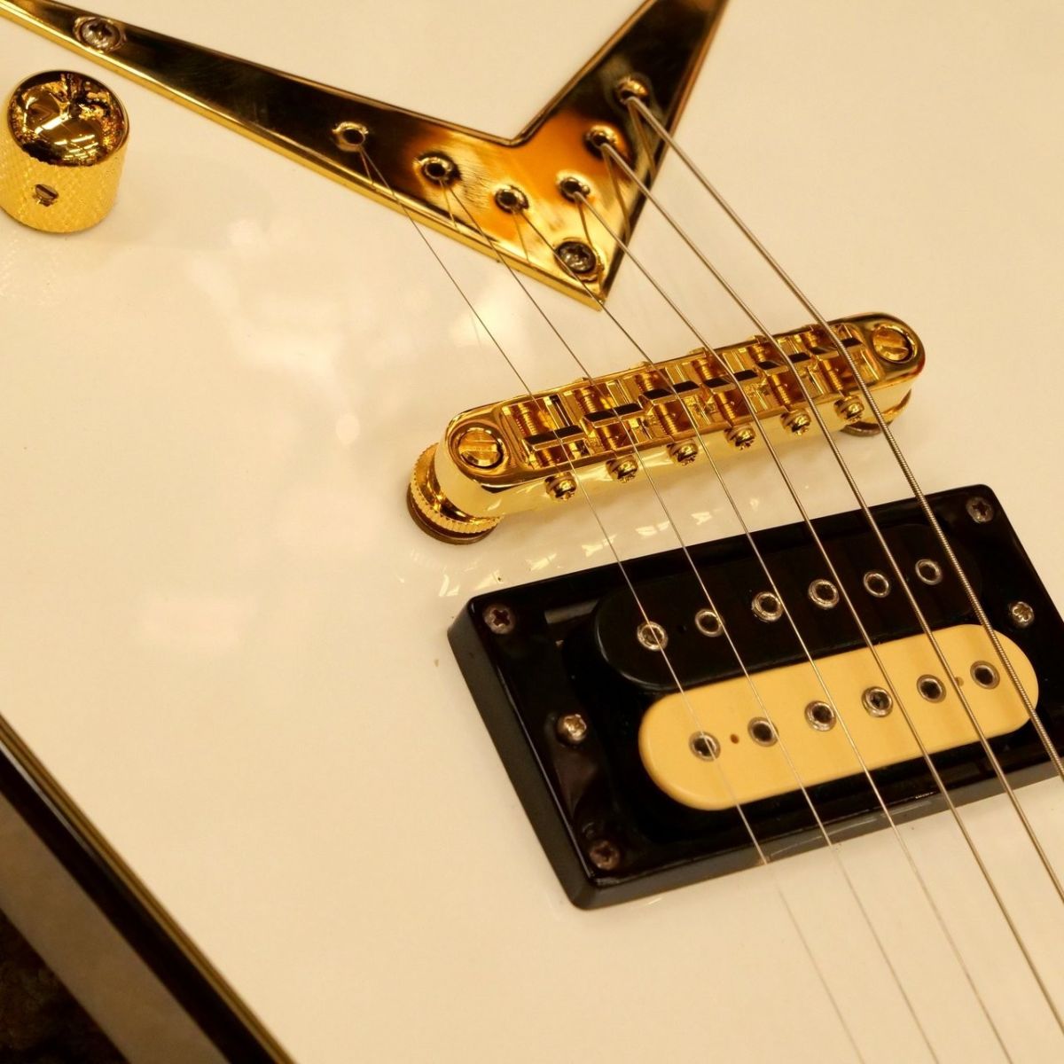 DEAN V79 ギター L81914000001000-00-600x600.jpg
