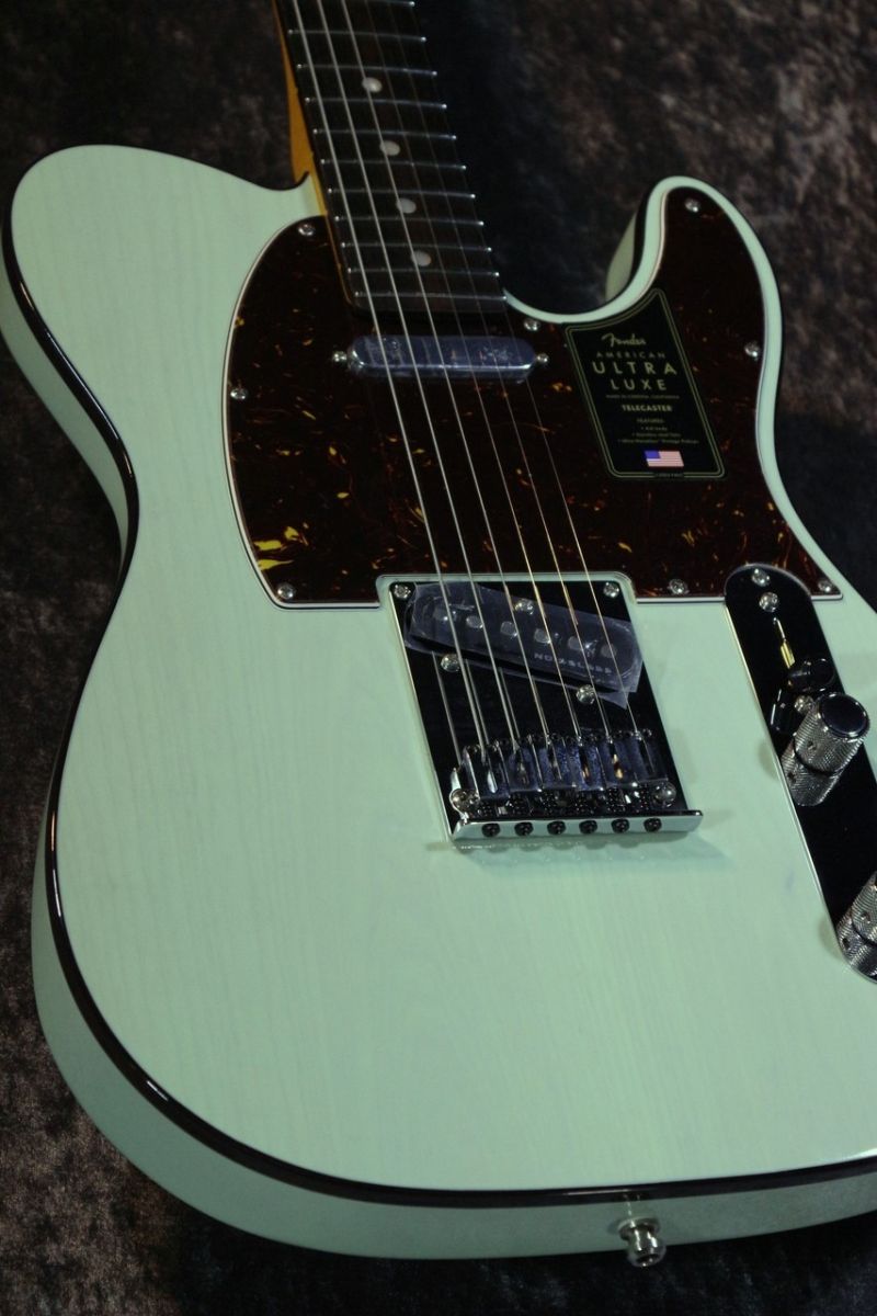 American Ultra Luxe Telecaster Transparent Surf Green