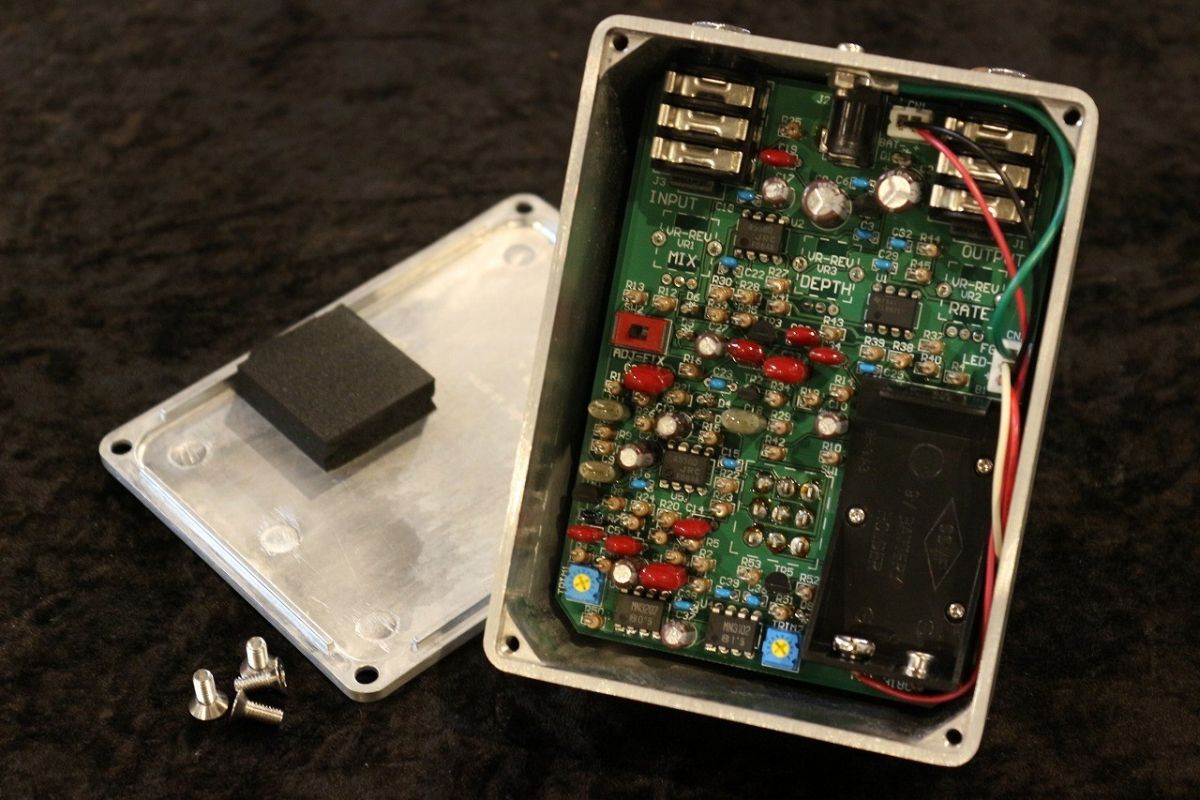 FAT 318C コーラス　新品未使用 FAT USED 中古 318C Analog Chorus ｜イケベ楽器店オンラインストア