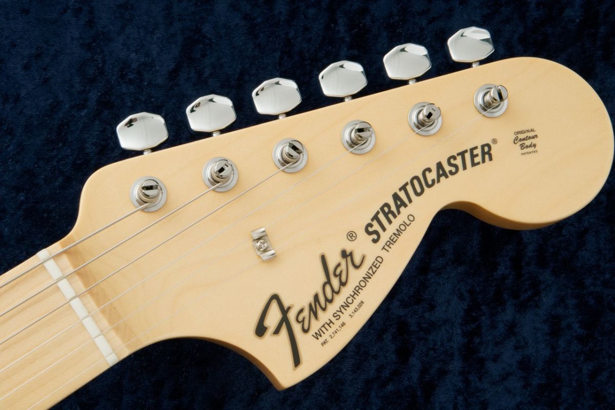 Made in Japan Limited Stratocaster -Blue Flower-#JD25015744
