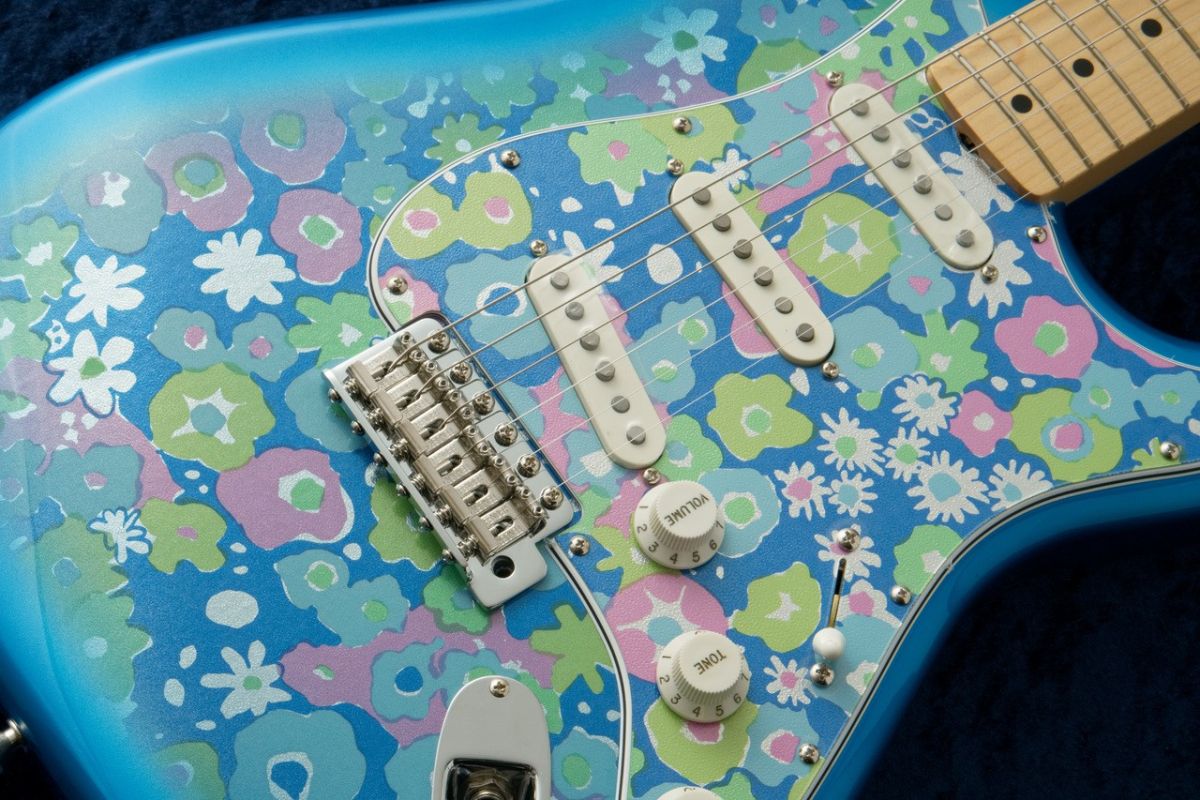 Made in Japan Limited Stratocaster -Blue Flower-#JD25015744