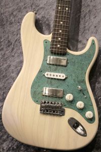 ストラト タイプ、30万円～50万円未満の商品検索結果一覧