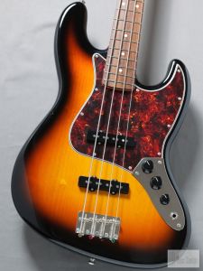 Fender Jazz Bass サンバースト 4弦 エレキベース